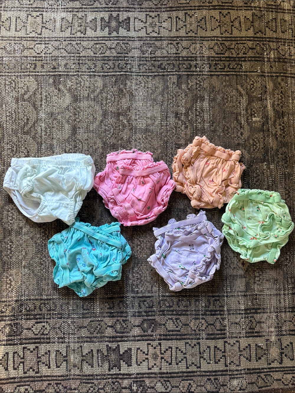 Lot of 12 0-3 diaper covers cotton floral prints 💓
